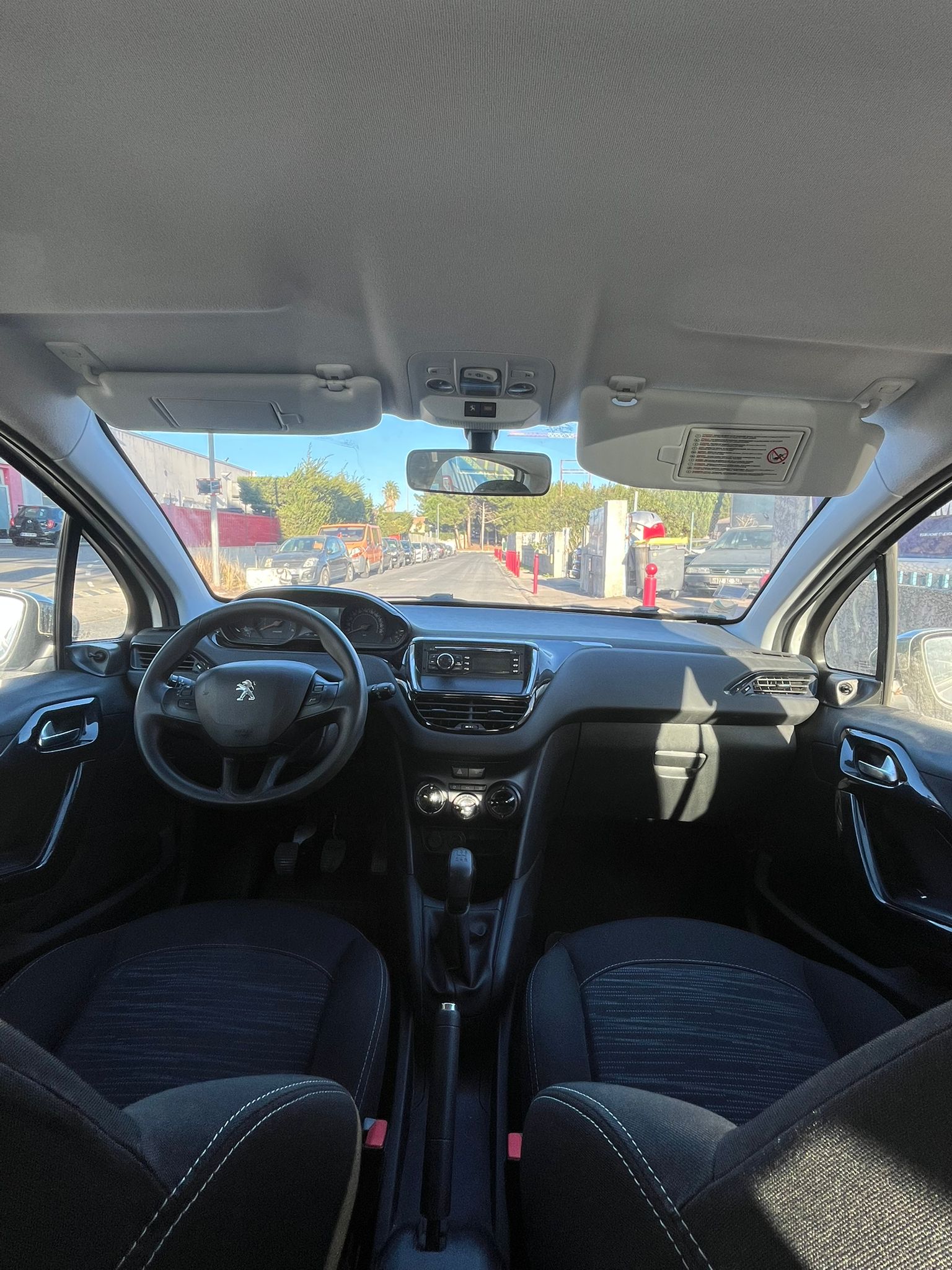 PEUGEOT 208 1.4 HDI FAP access – Image 10