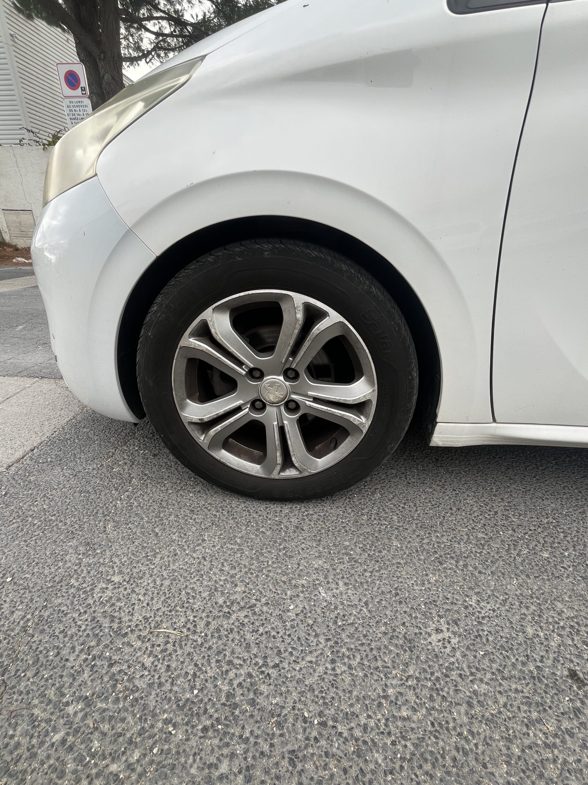 PEUGEOT 208 1.4 HDI FAP access – Image 2