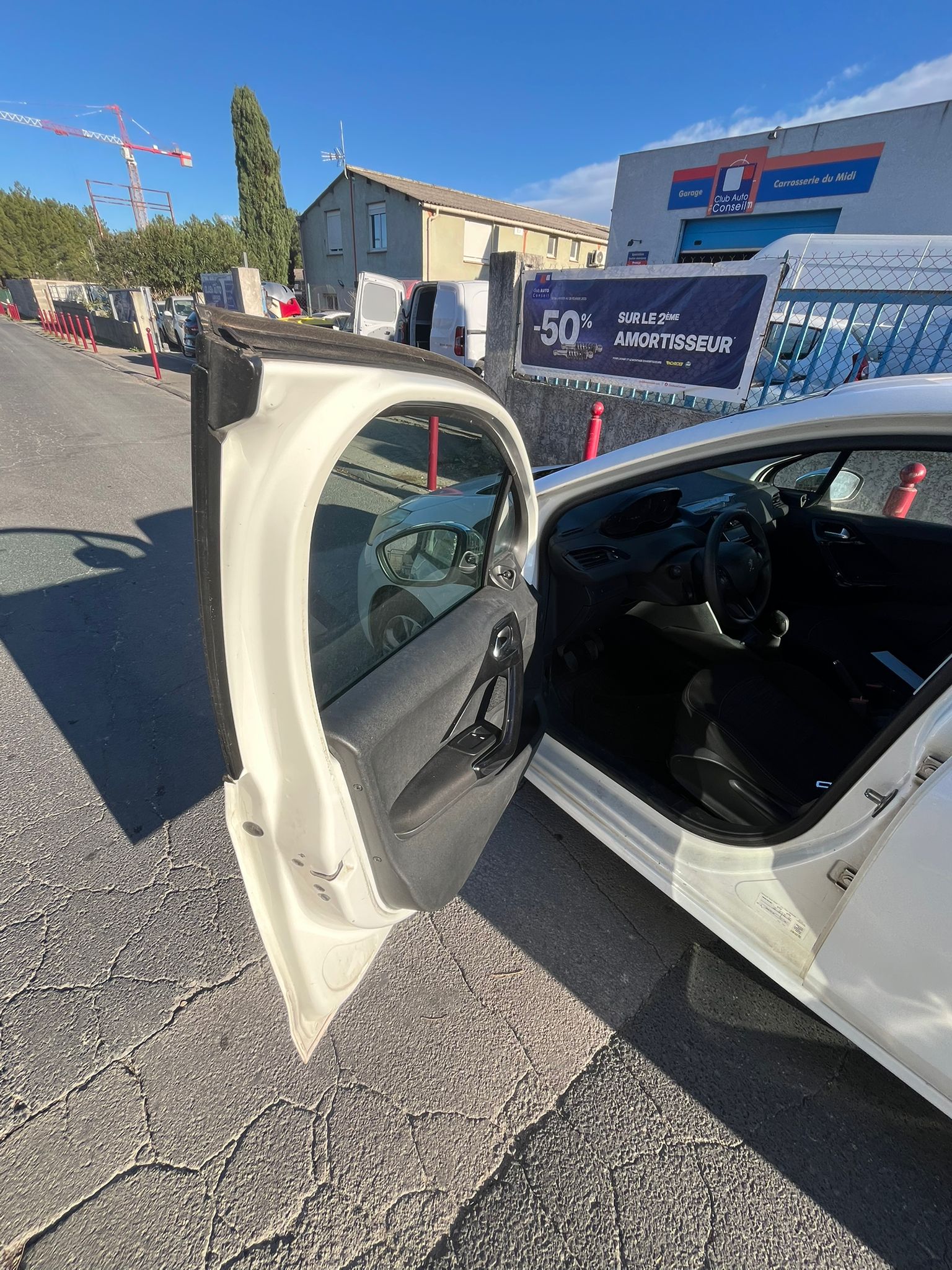 PEUGEOT 208 1.4 HDI FAP access – Image 13